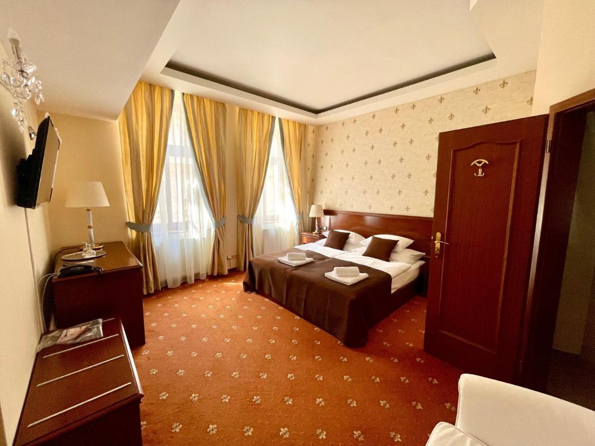 Hotell Fleur De Lis 4*