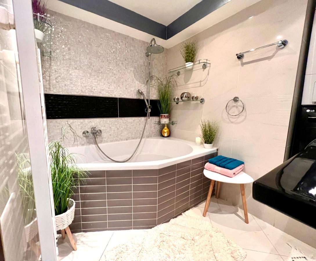 Duplex 2 With Quiet Terrace On Wenceslas Square *