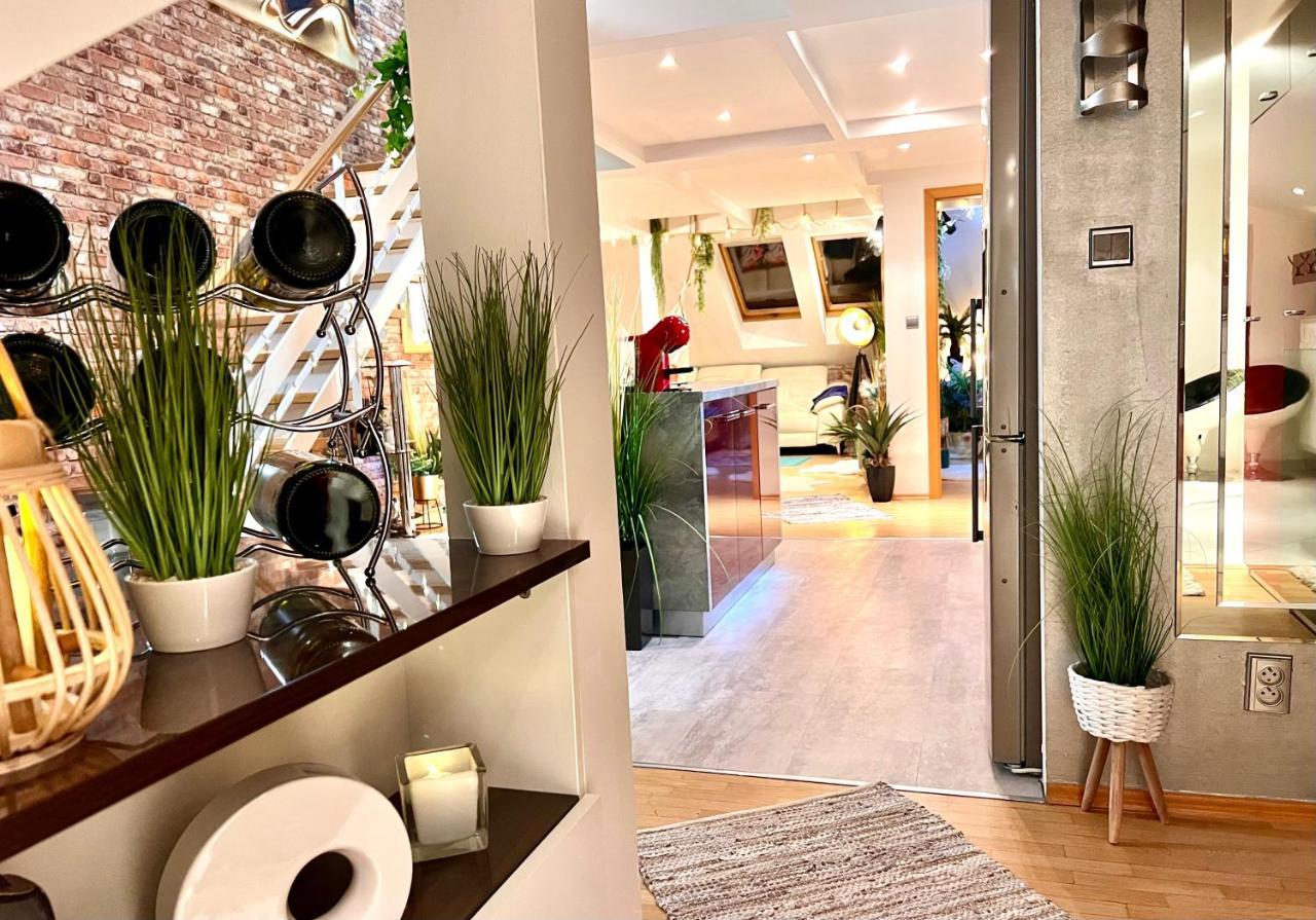 Duplex 2 With Quiet Terrace On Wenceslas Square Apartment