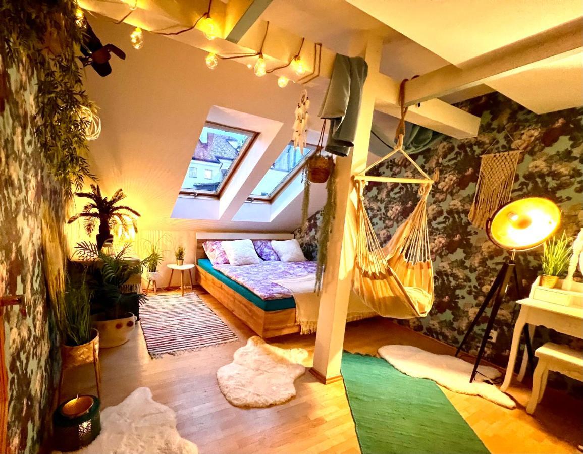 Duplex 2 With Quiet Terrace On Wenceslas Square * Prag