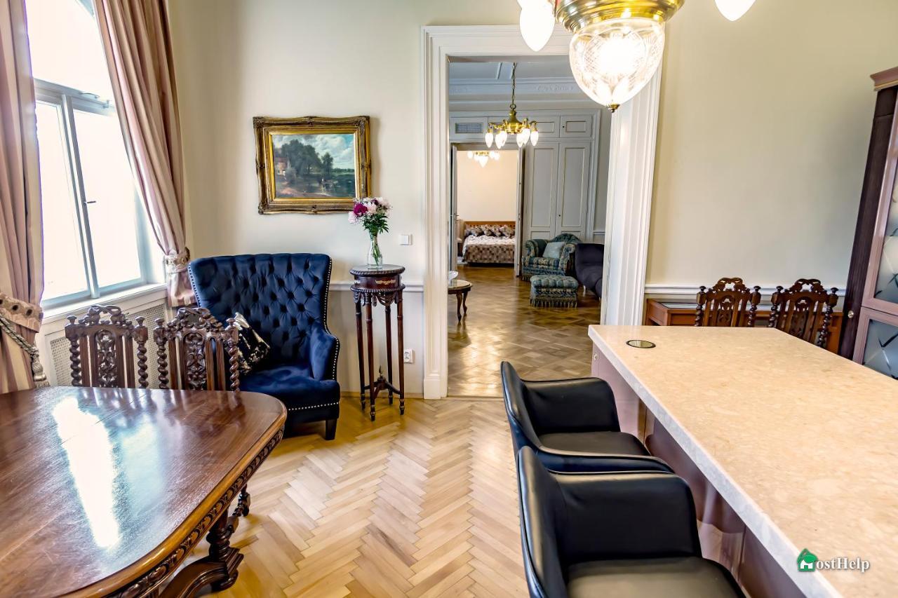 Historic Center With Hot-tub, Terrace And Garden Villa *