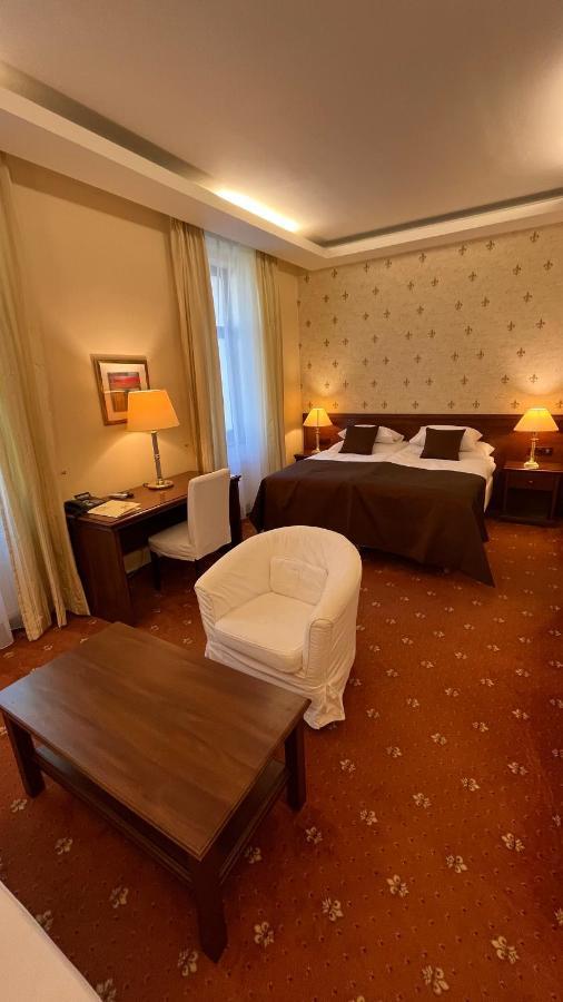 Fleur De Lis 4* Prag