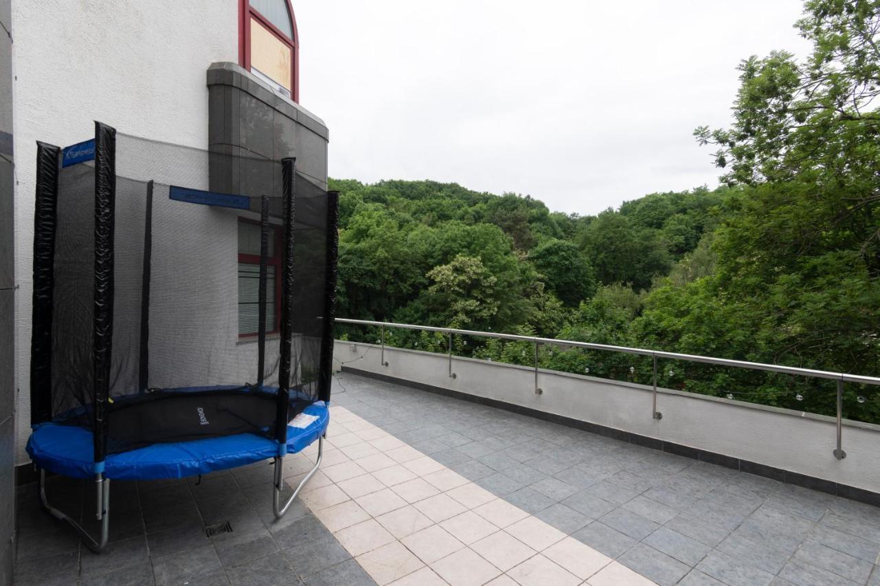 Unique With Private Pool, Cinema, * Prag