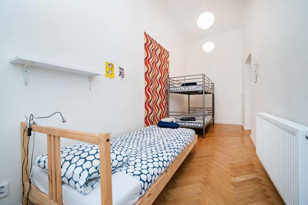 Lägenhet Bright, Spacious In The Historic Centre *
