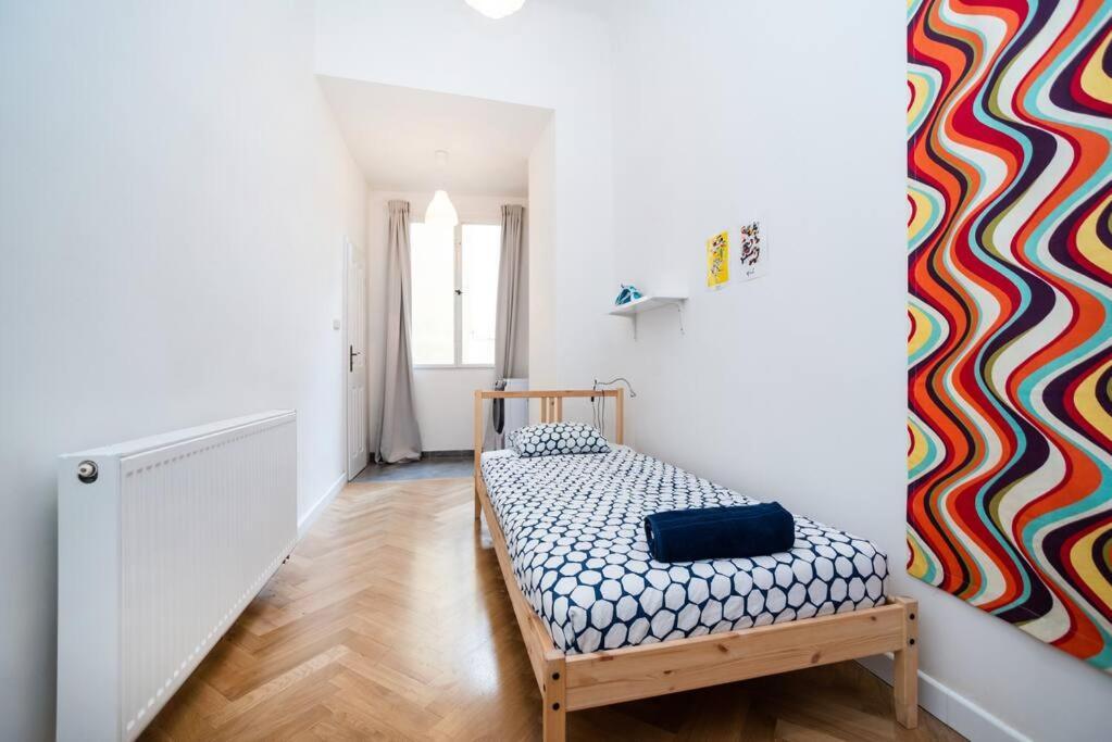 Lägenhet Bright, Spacious In The Historic Centre Prag
