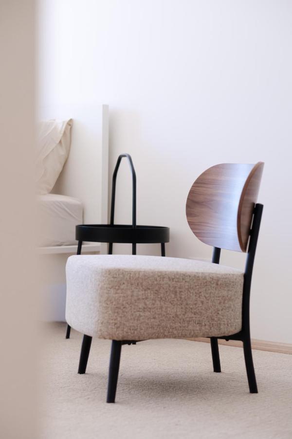 Newly Built In Vibrant Neighbourhood Apartment