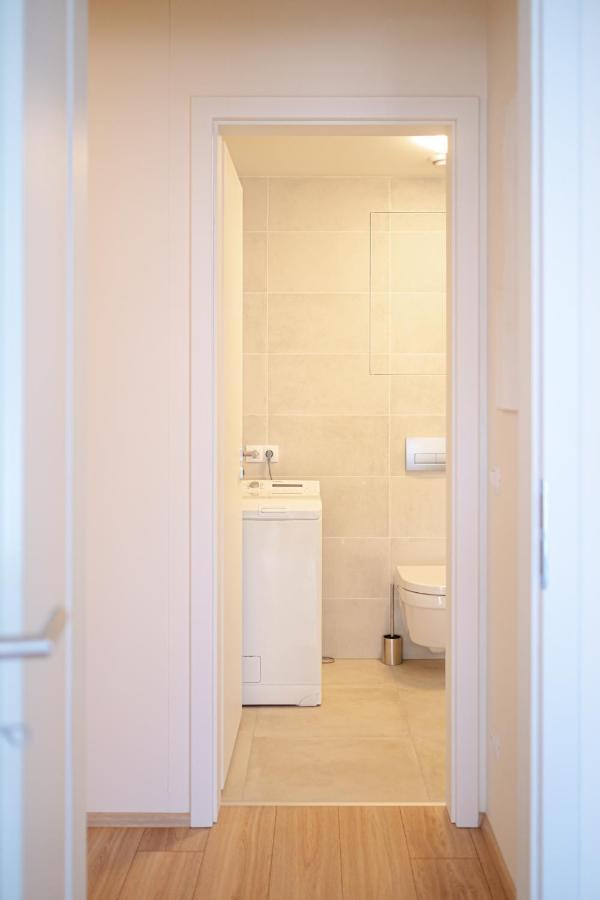 Newly Built In Vibrant Neighbourhood Prague