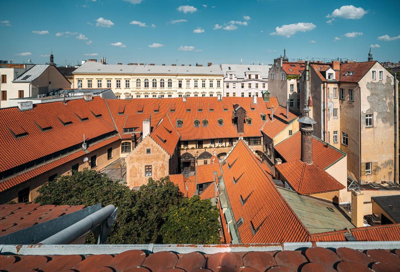 Centrum Pstrossova Lägenhet