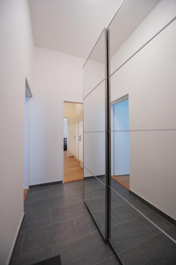 Duplex Prague