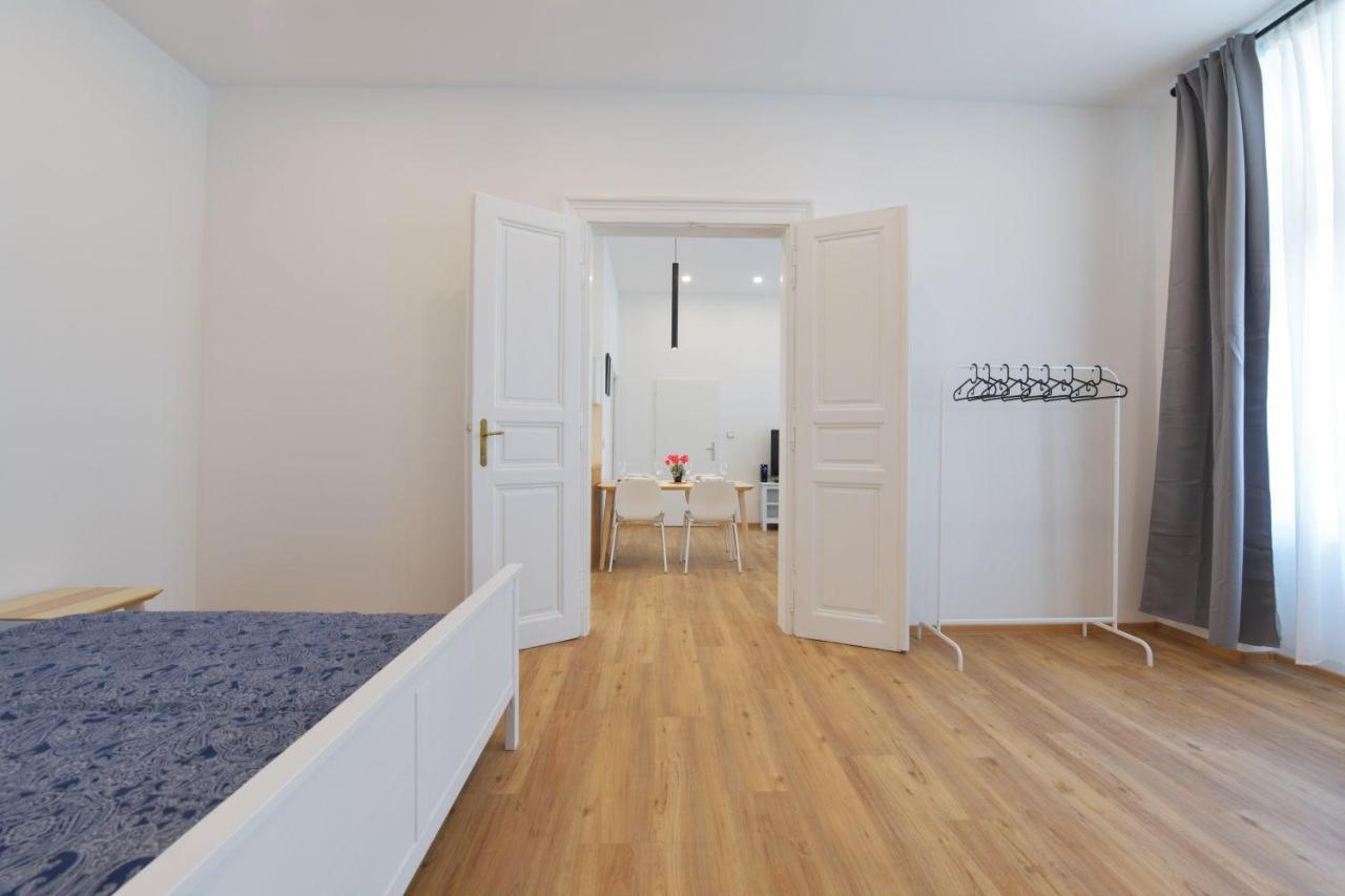 Duplex * Prague