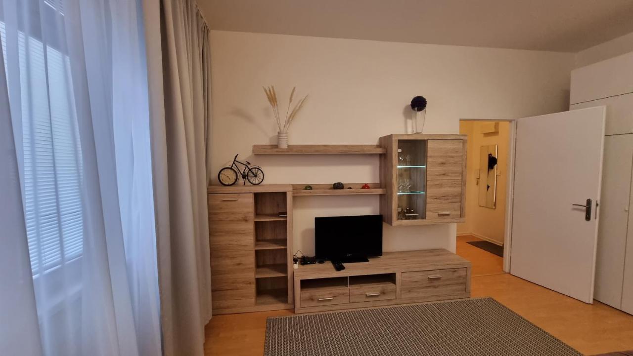 Apartment Londynska 83 *