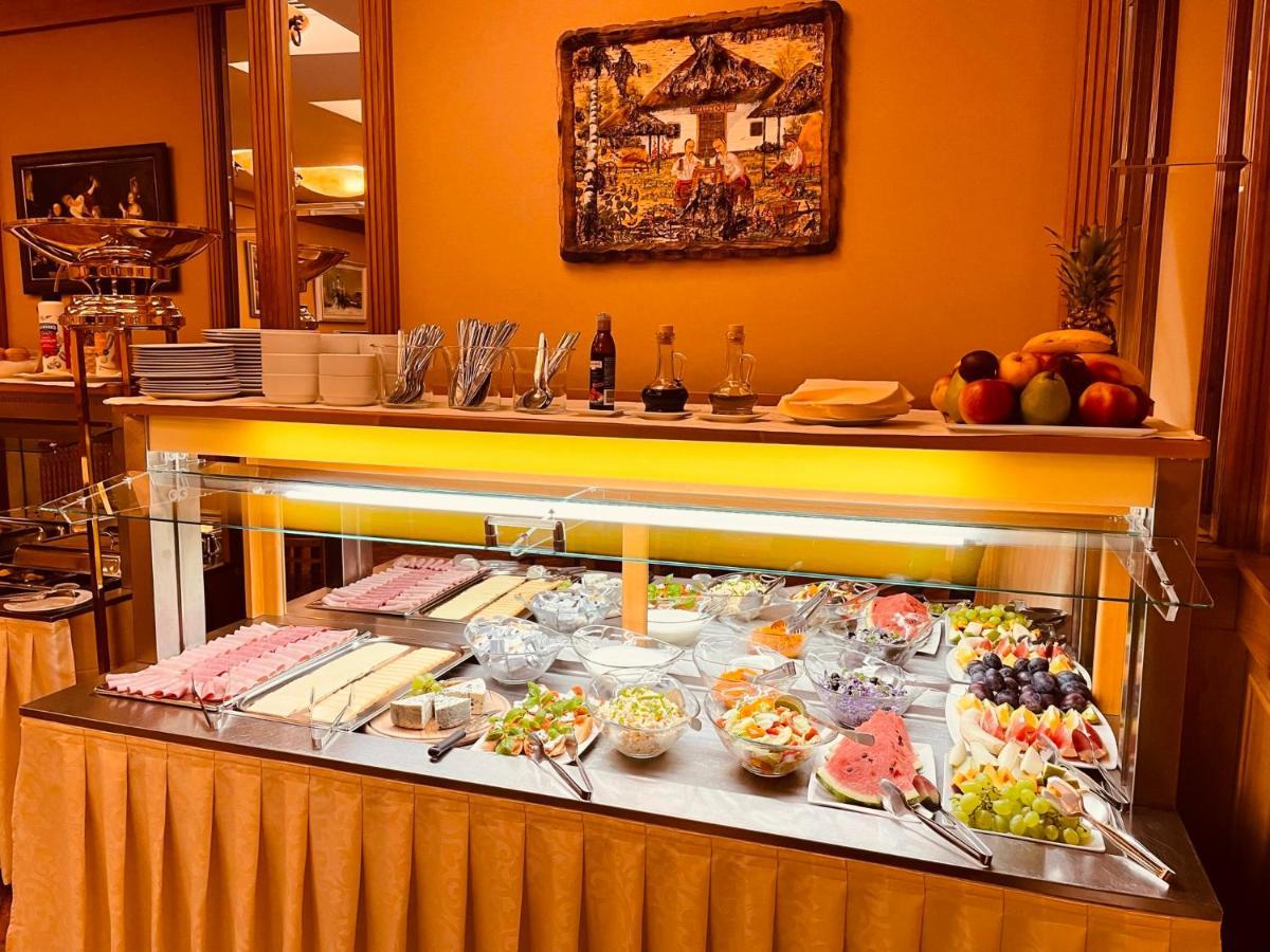 Hotel Askania 4*