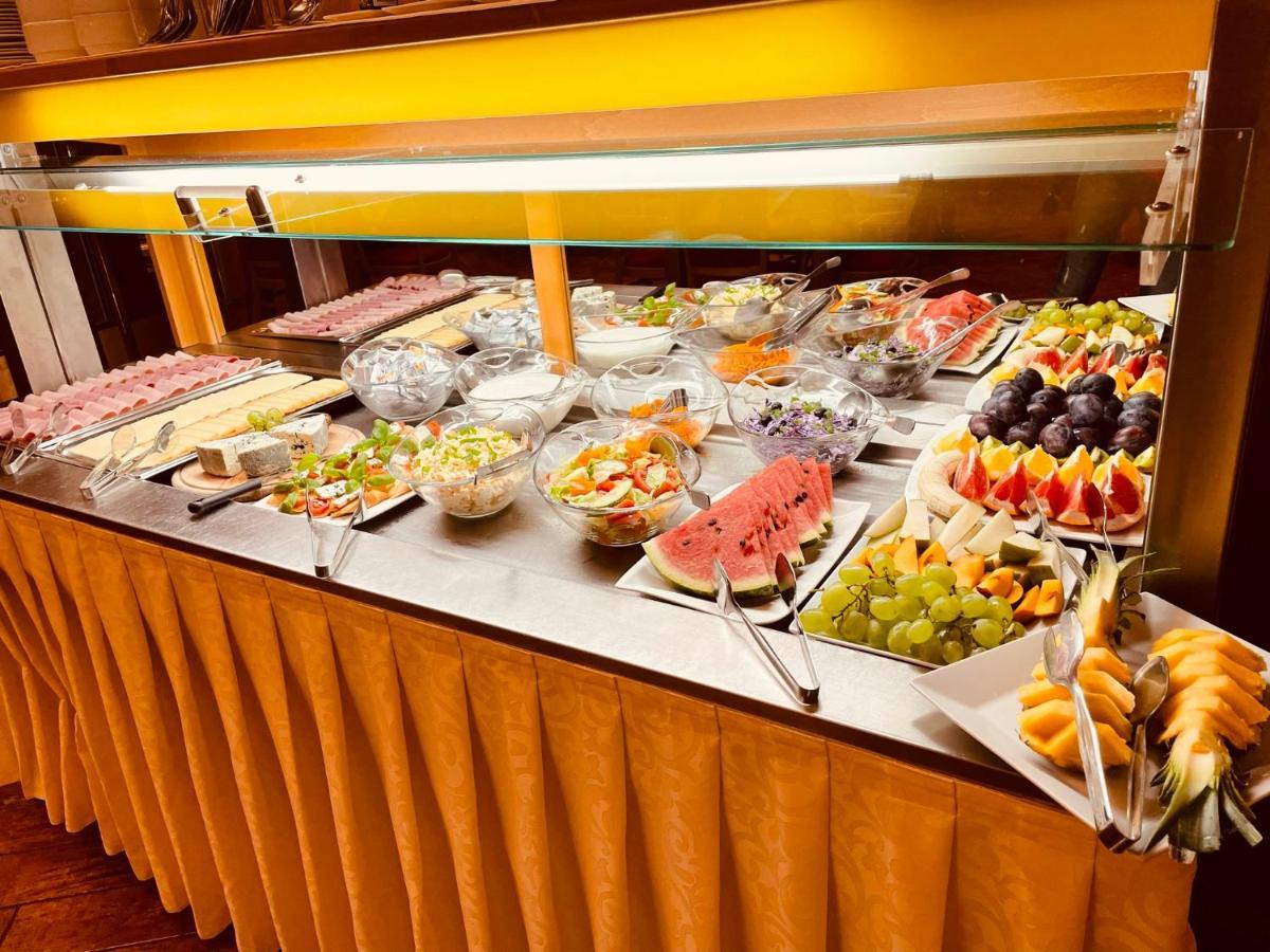 Hotel Askania 4*