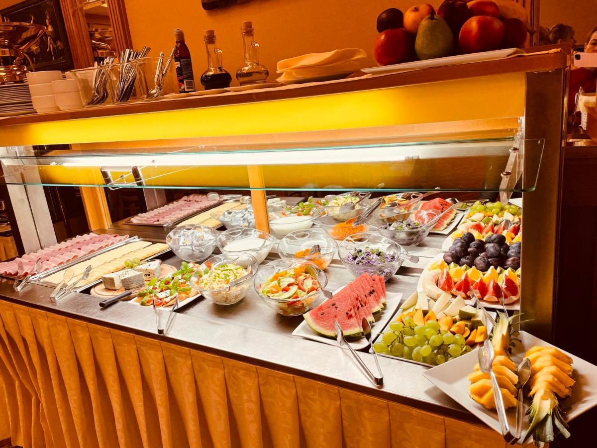 Askania Hotel