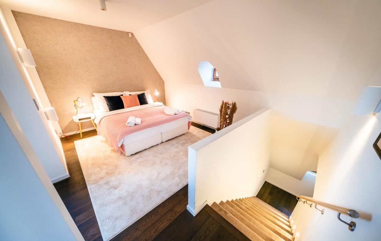 Lux Penthouse Near Wenceslas Square *