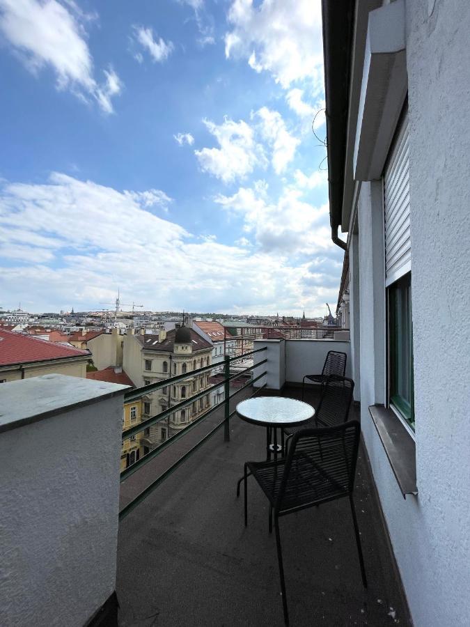 Hradebni - Terrace In The Old Town * Prag