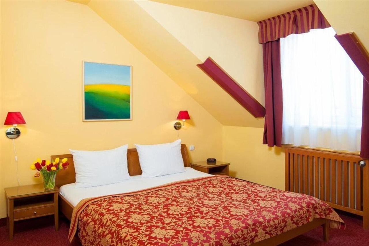 Hotell Cloister Prag