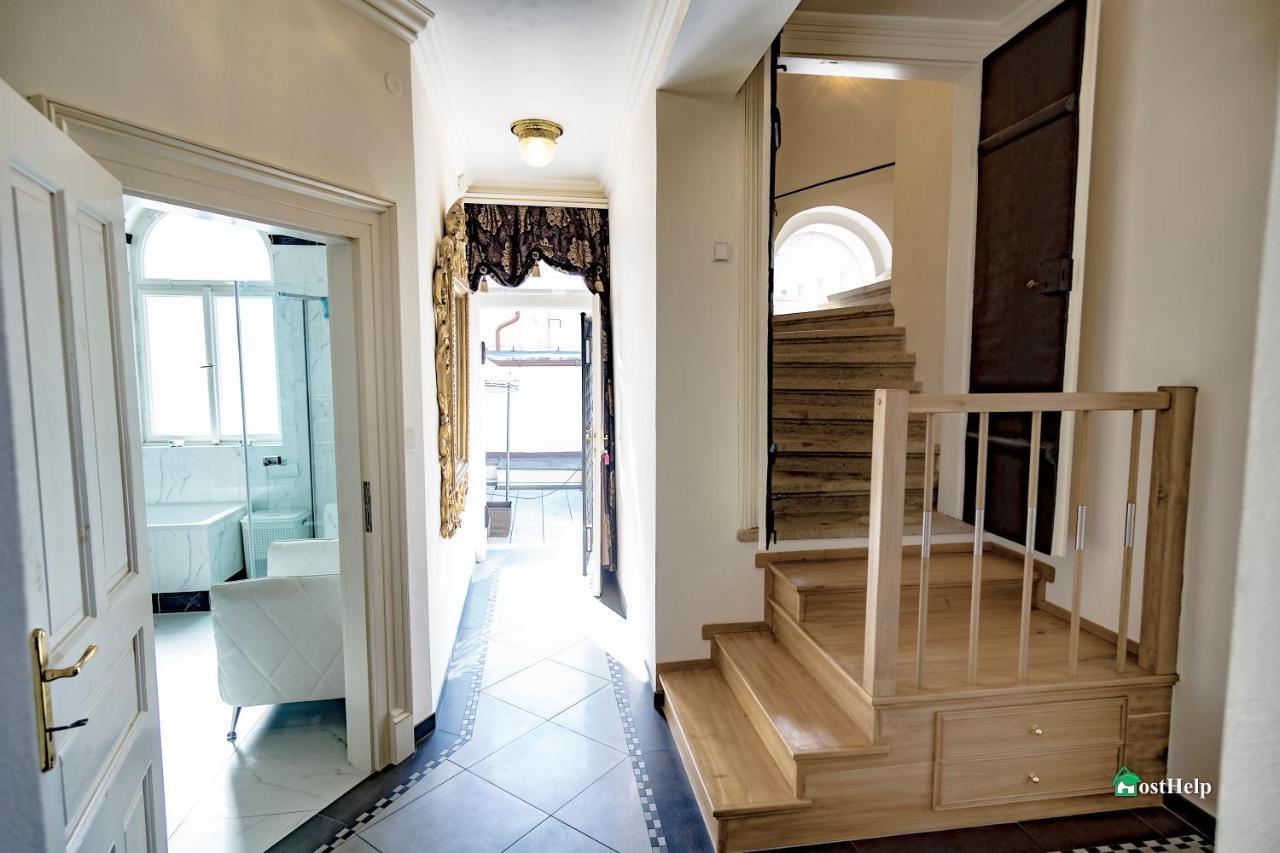 Historic Center With Hot-tub, Terrace And Garden *