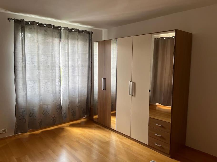 Apartmán Hurka - 15 Min Do Centra, Garaz Praha