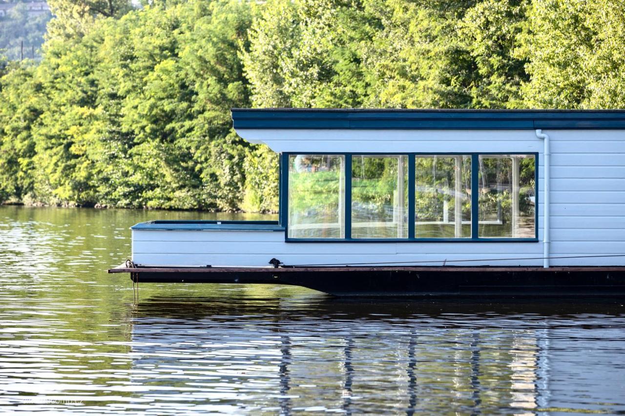 Houseboat - Place In Båthotell