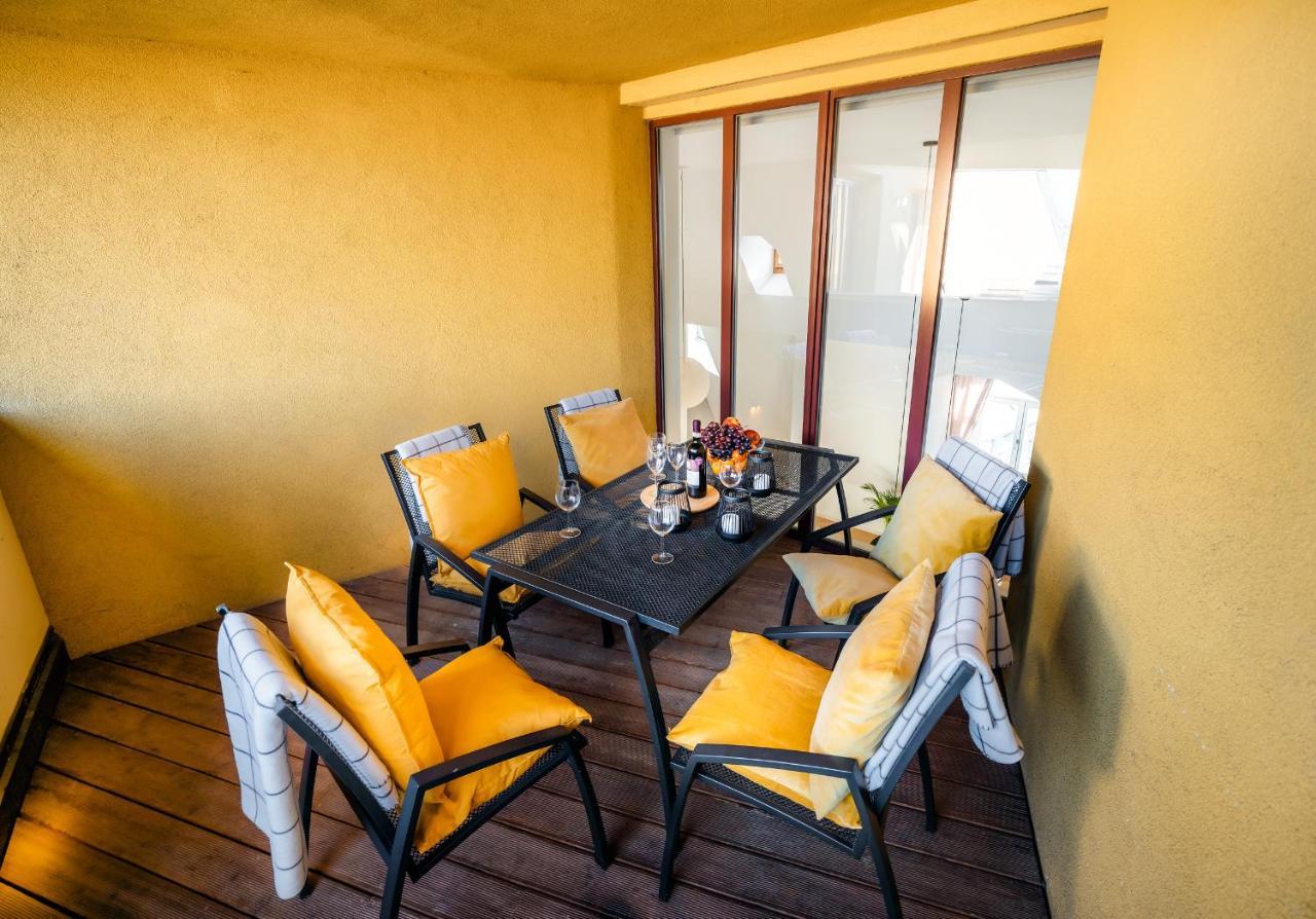 Lux Penthouse Near Wenceslas Square *