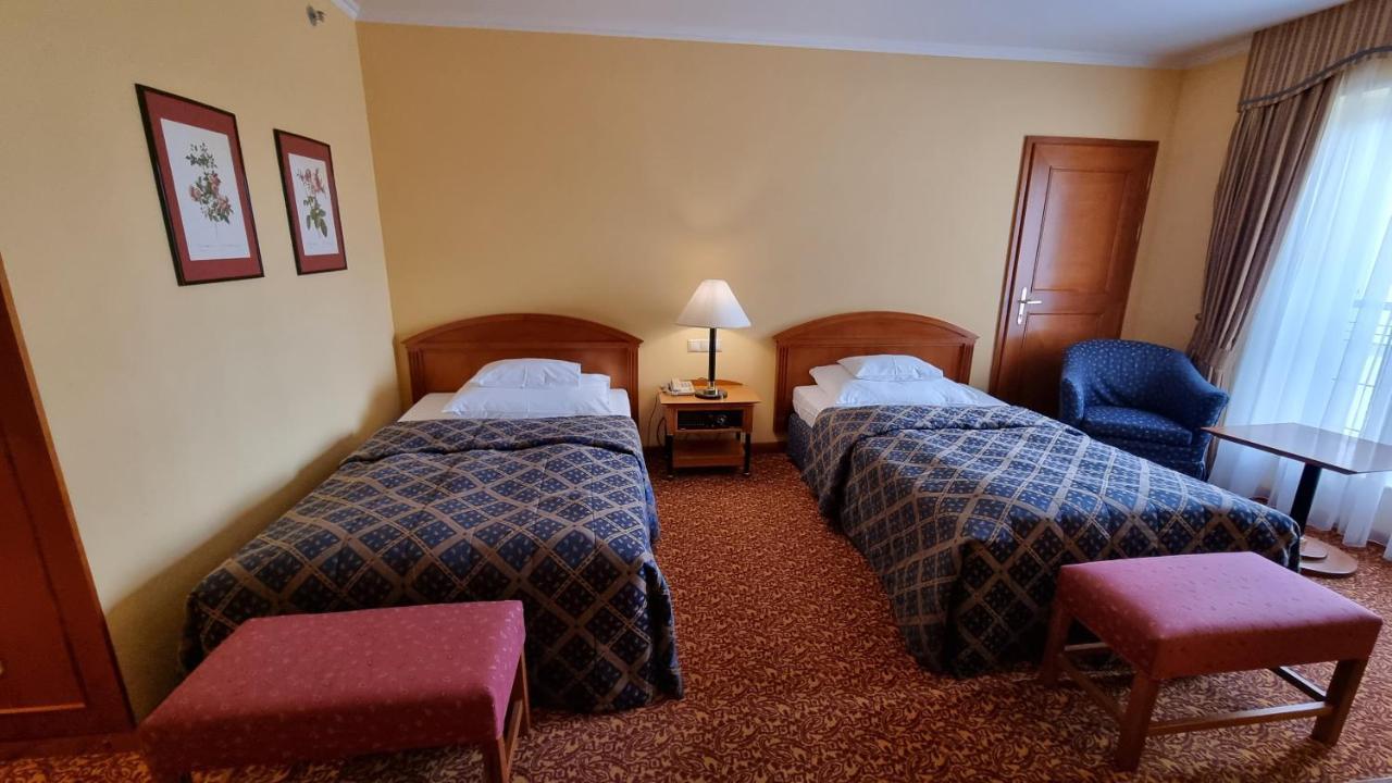 Hotell Savoy Prag