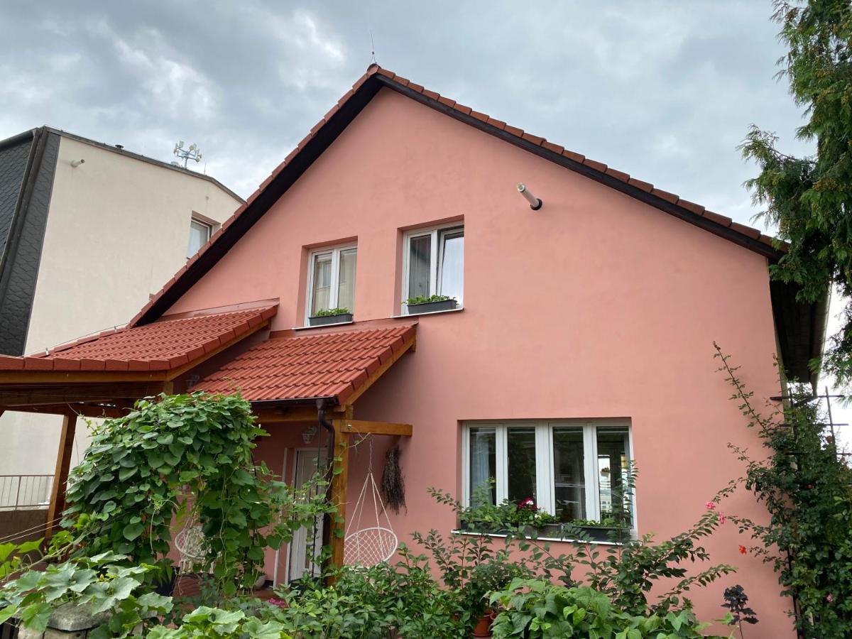Of The Hill Apartment Prague
