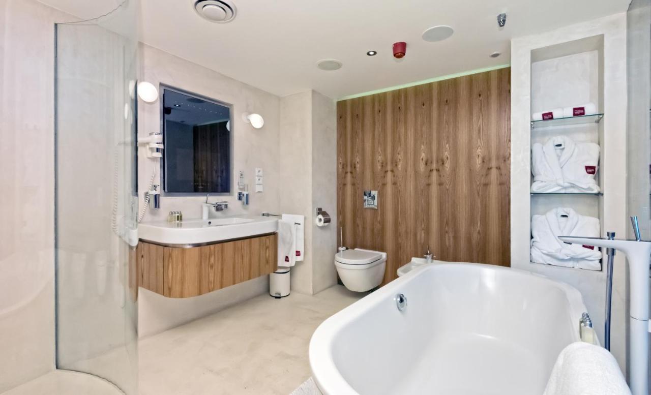 Sky Hotel 5*