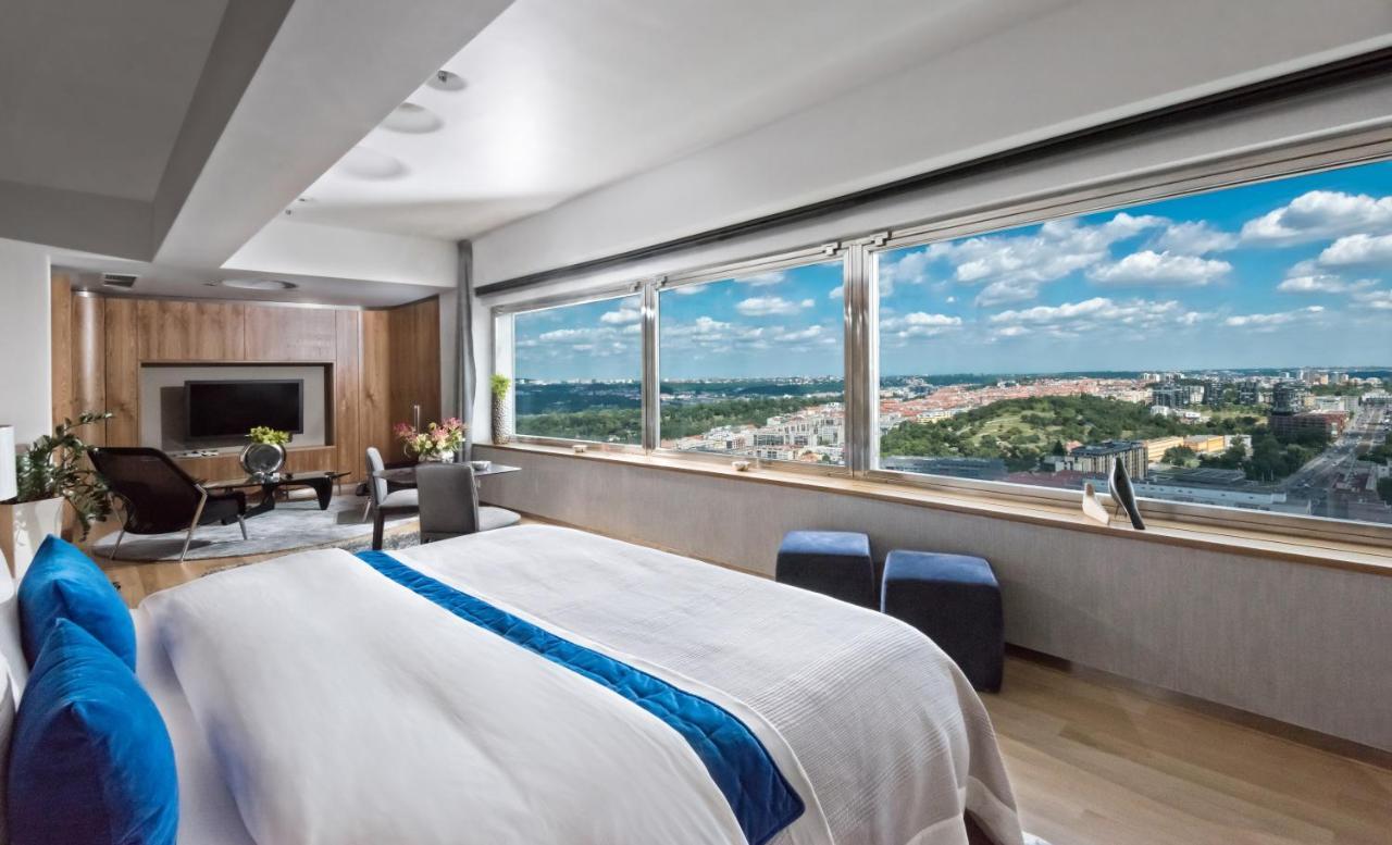 Sky Hotel 5*