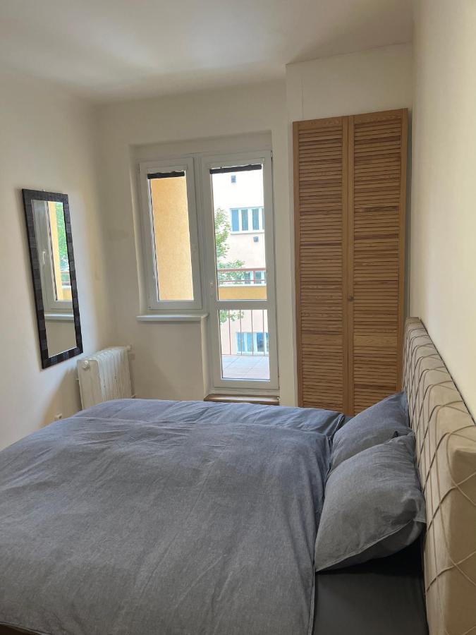 3 Apartman S Balkonem *
