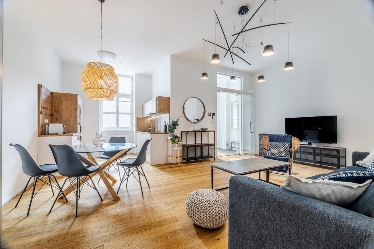 Luxury Located In Nove Mesto In The Centre Of Apartment *