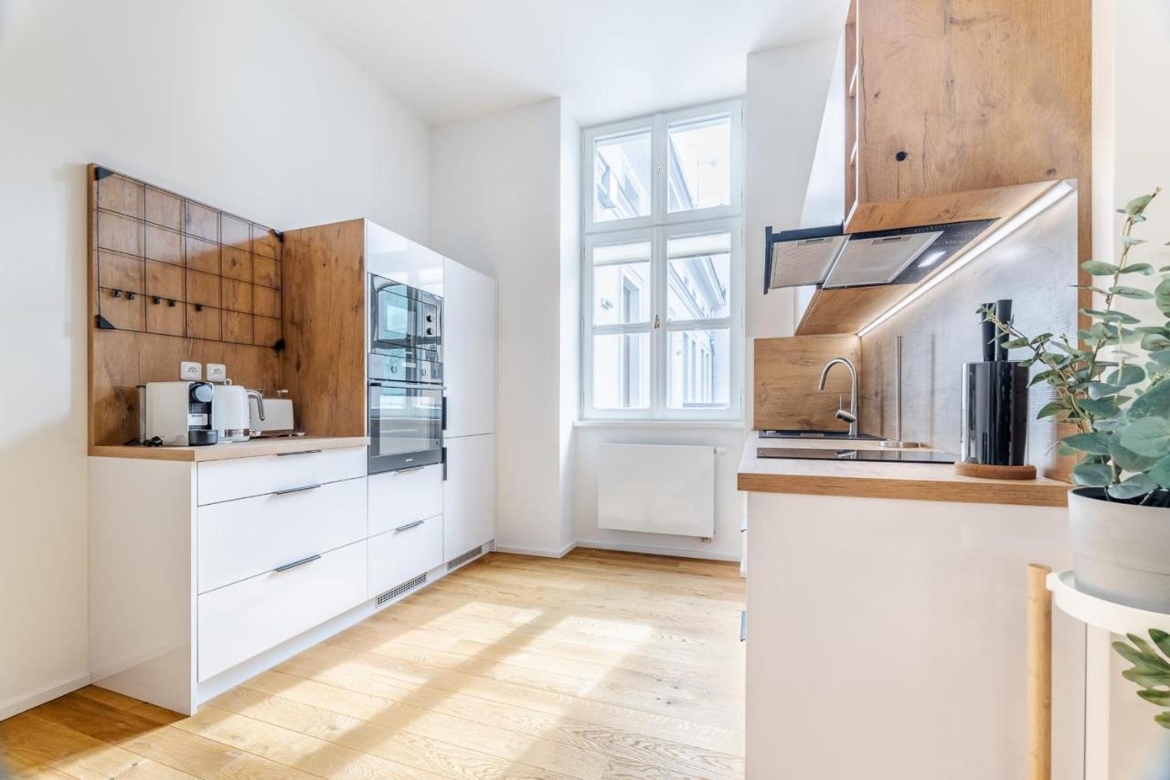Luxury Located In Nove Mesto In The Centre Of * Prag