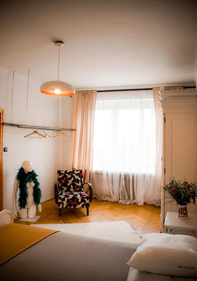 Kiki & Luky Family By Castle Apartment