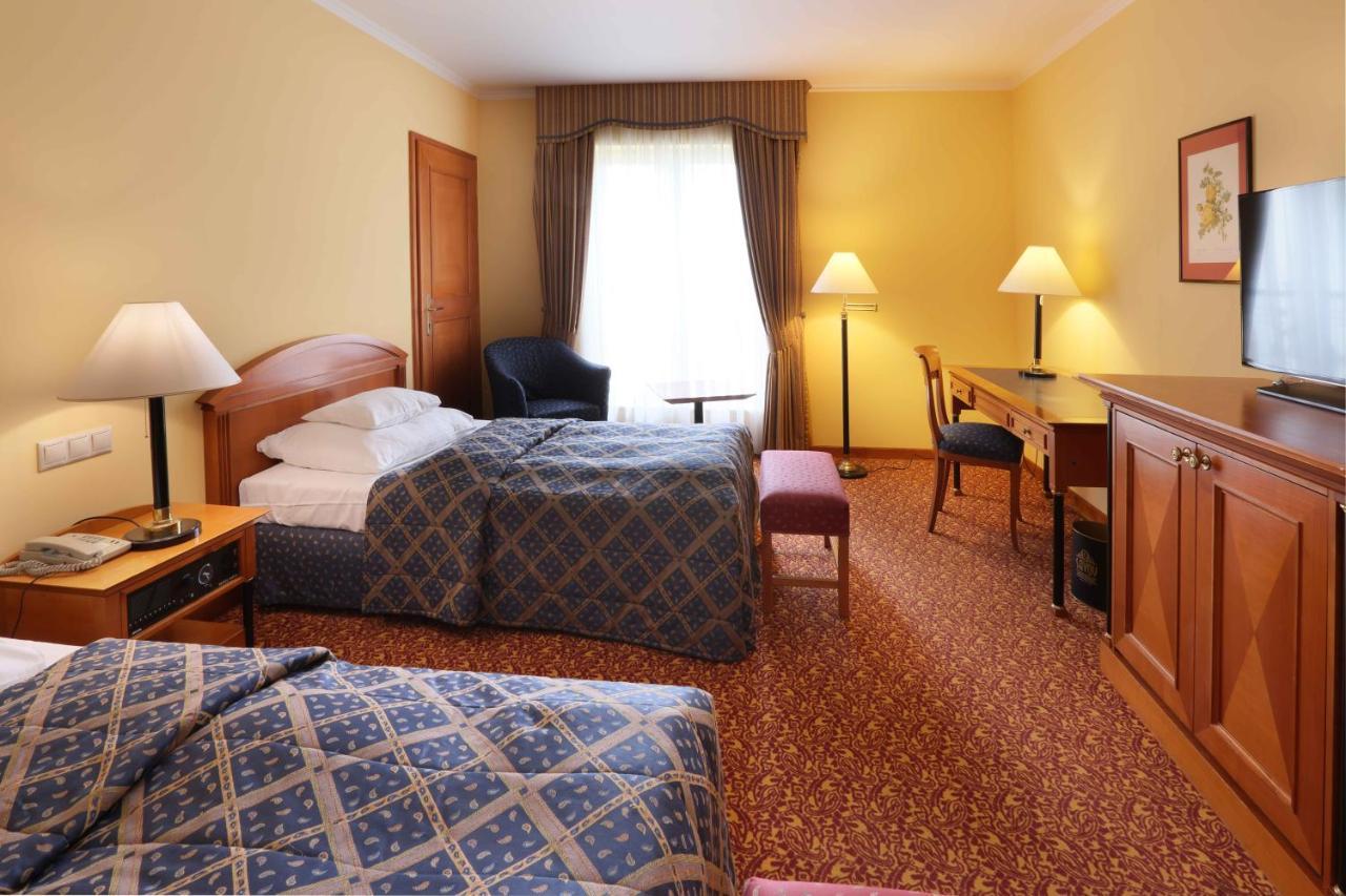 Hotell Savoy 4*