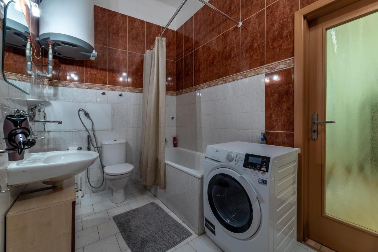 Spacious 3 Bedroom In The Heart Of Prag