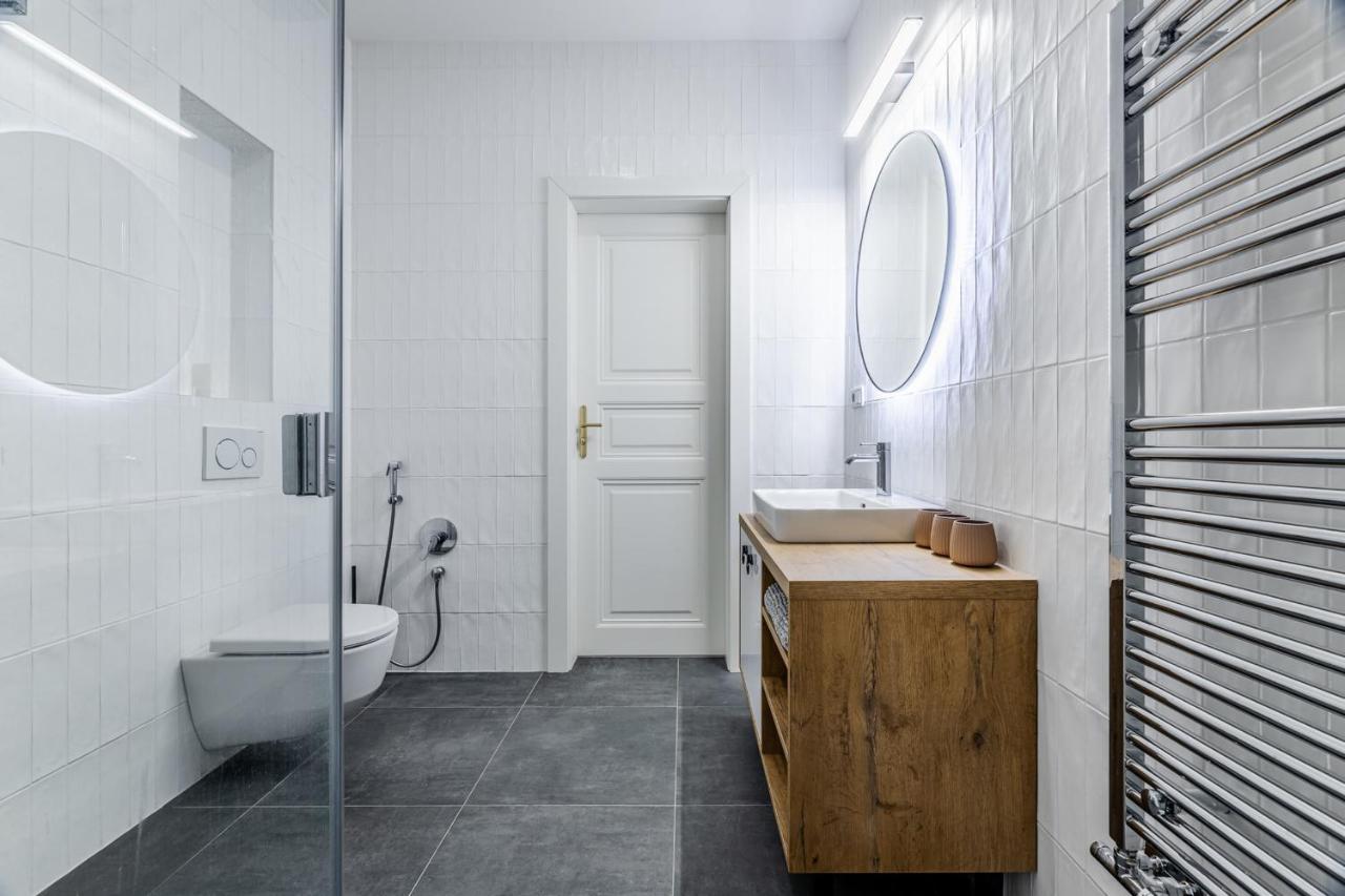 Luxury Located In Nove Mesto In The Centre Of * Prag
