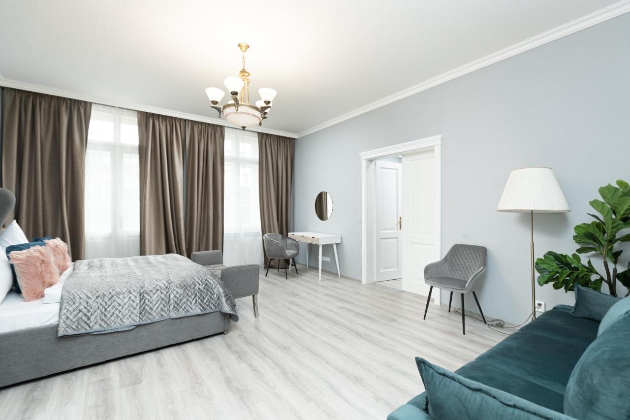 Luxury 150m2 On Wencelas Square With Private Garage