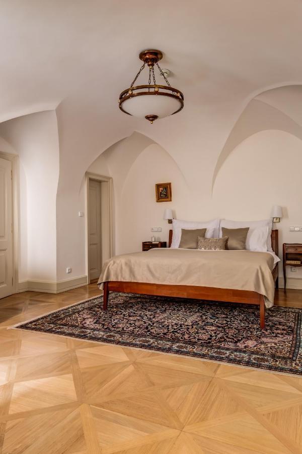 Nerudova 211 Hotel Prag