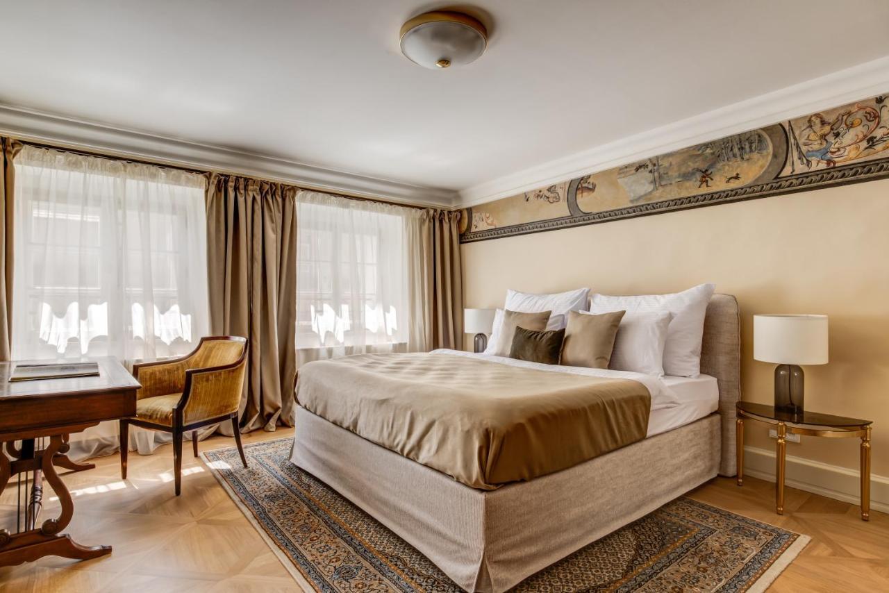 Hotel Nerudova 211 Prag
