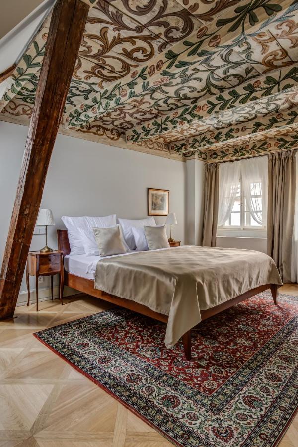 Nerudova 211 Hotel Prag