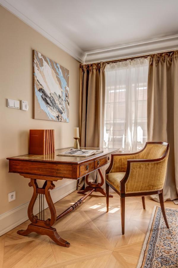 Nerudova 211 Hotel Prag