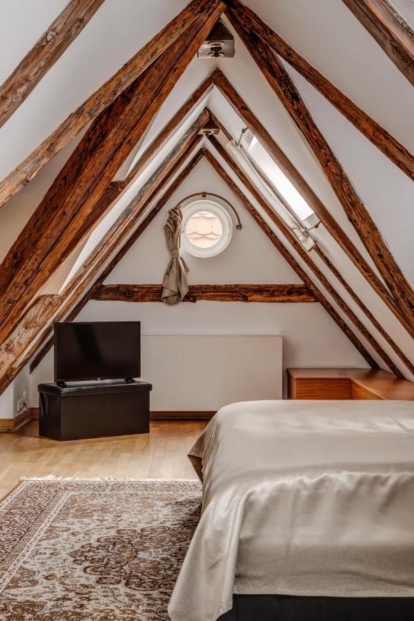 Hotel Nerudova 211