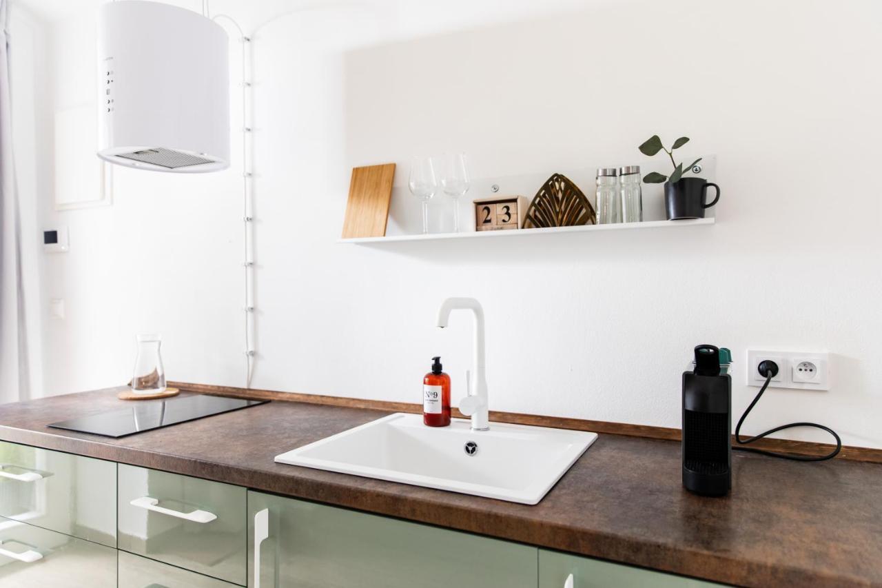 Apartment Cozy Modern In Prague's Absolute Center *