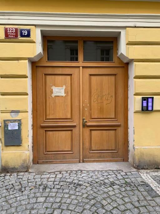 Helen Homestay Vysehrad Apartment Prag