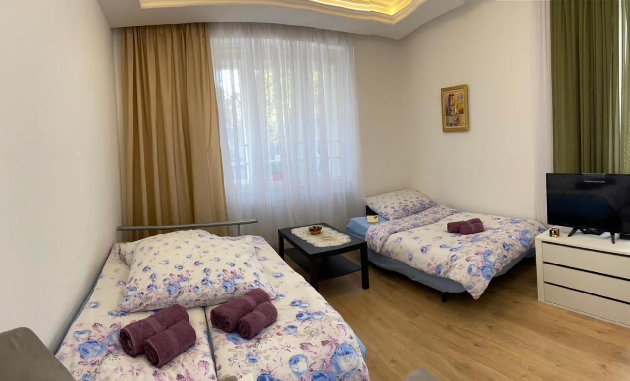 Homestay Diplomat *