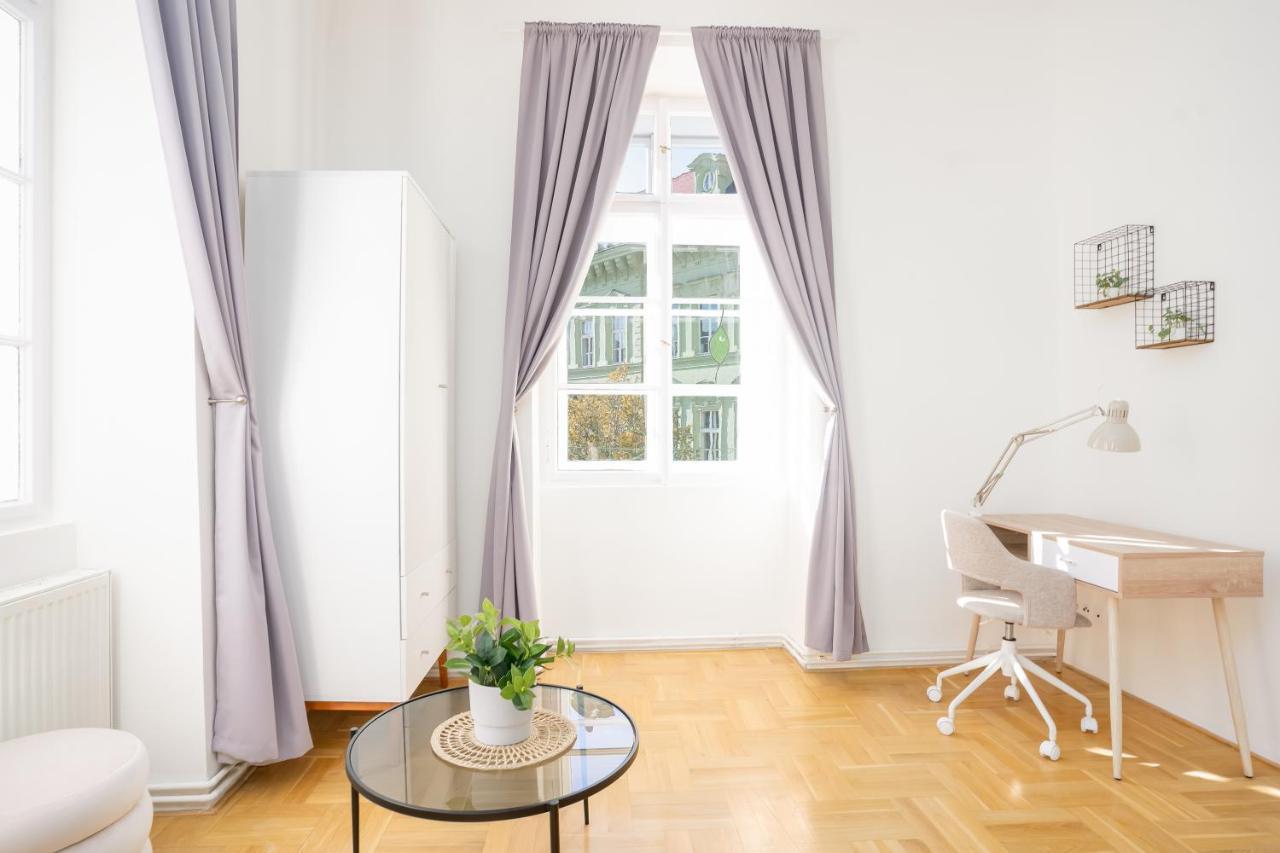 Apartment Days - Bright - Old Town