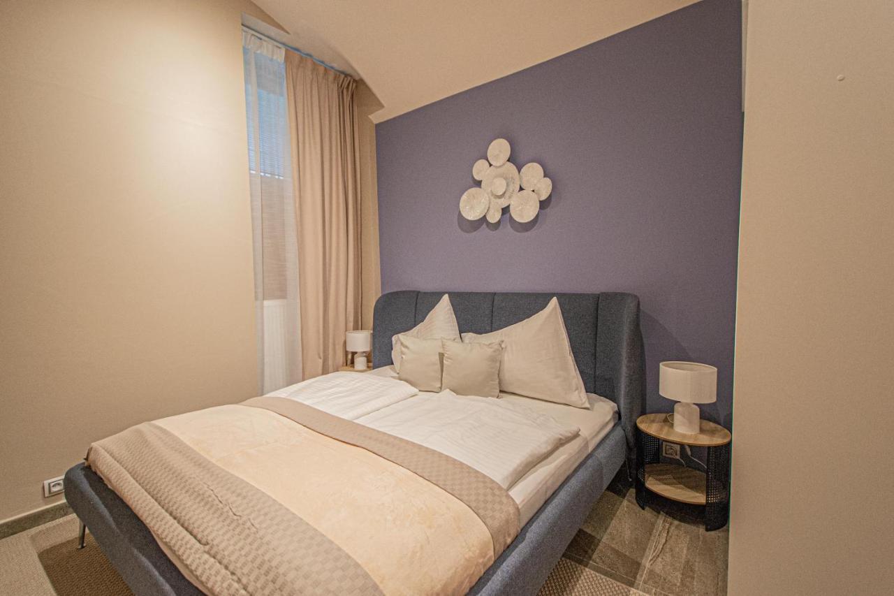 Apartment Modern And Spacious In Center Prag