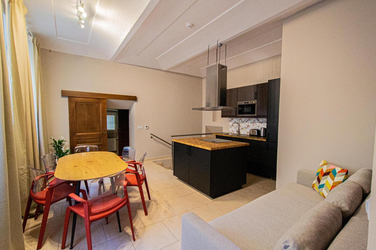 Apartment Modern And Spacious In Center Prag