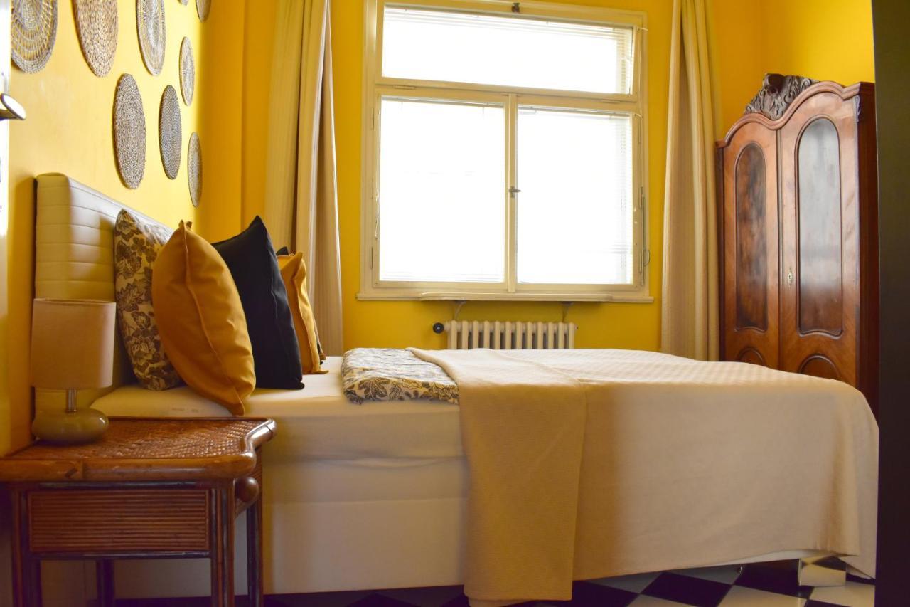 Old Town Konviktska - Bohemian Apartment