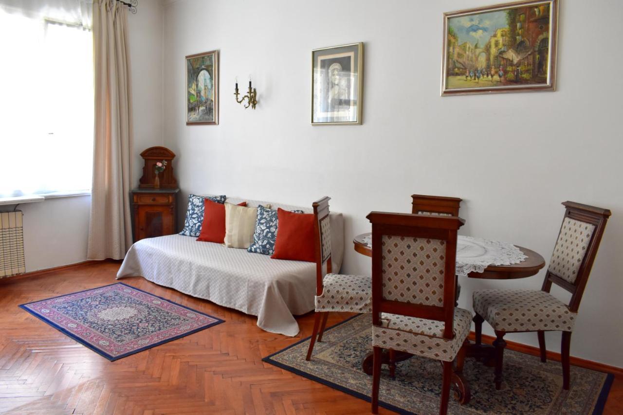 Apartment Old Town Konviktska - Bohemian *